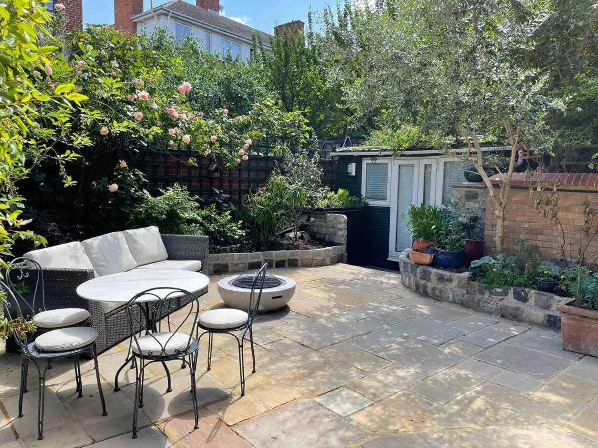 Stylish 1-Bed Studio Londra Exterior foto